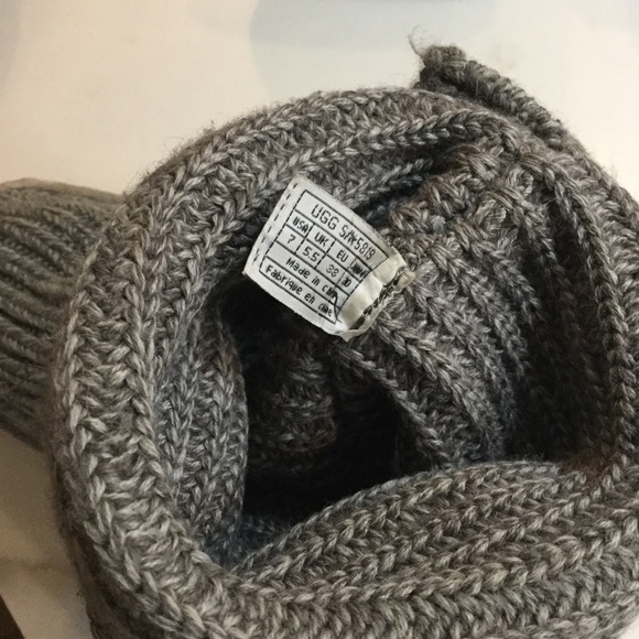 Grey UGG Cardy Boots - Picture 6 of 7